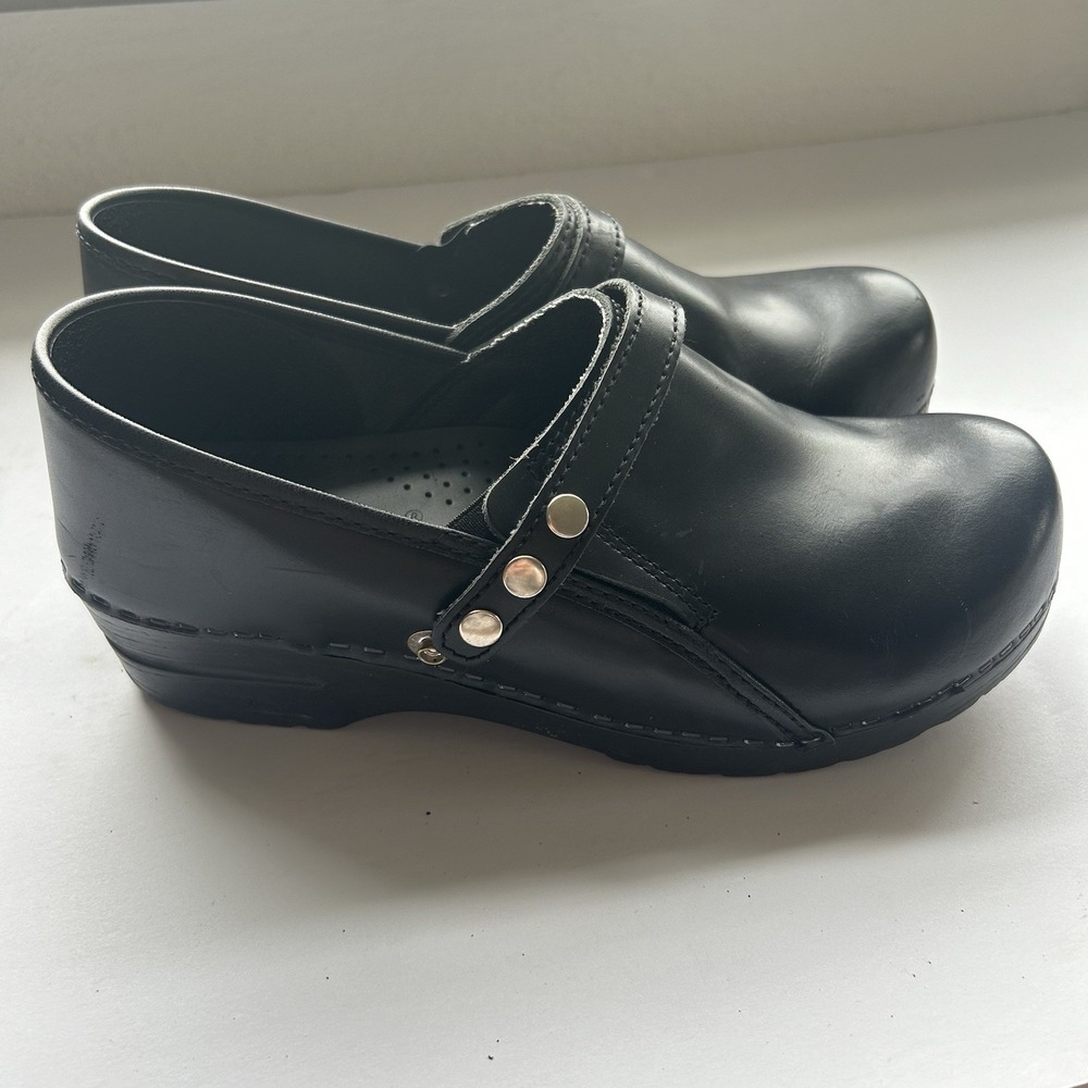 Sanita Professional Clogs Womens 41 Black Leather Studded Strap - Picture 3 of 10